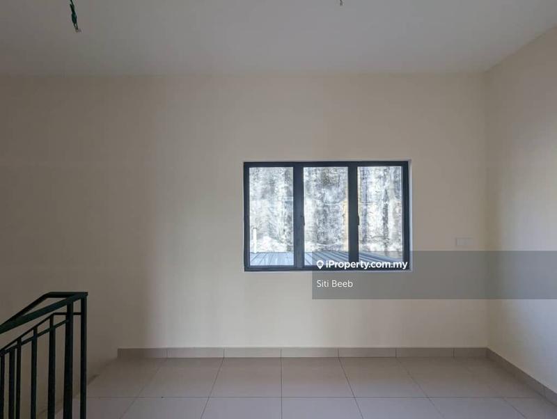 3-storey Terraced House for Sale in Gombak, Selangor by Siti Beeb - iProperty.com.my
