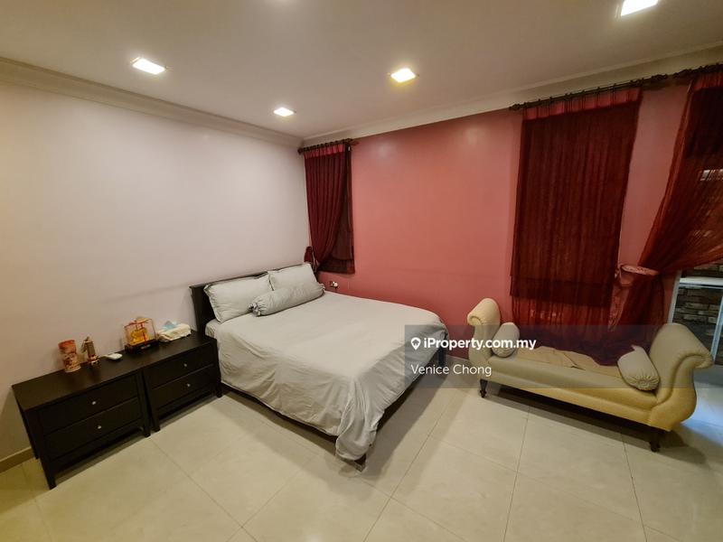 Banglo untuk Dijual di Mines Resort City, Seri Kembangan oleh Venice Chong - iProperty.com.my
