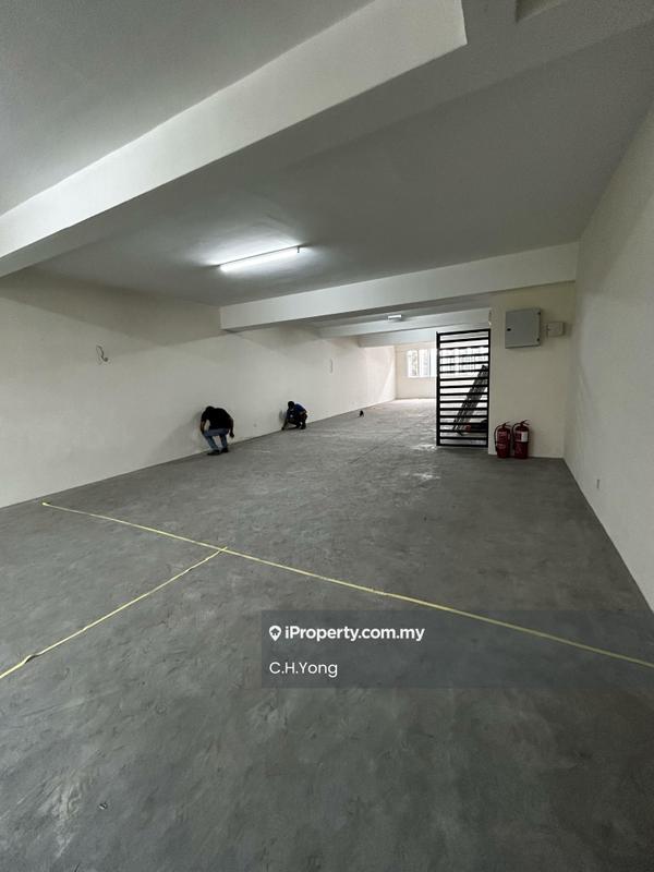 Office untuk Disewa di Bandar Putra Permai, Seri Kembangan oleh C.H.Yong - Interior - iProperty.com.my