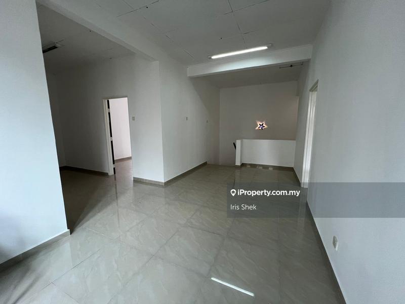 Rumah Berangkai 2 Tingkat untuk Dijual di Kota Kemuning, Shah Alam oleh Iris Shek - iProperty.com.my
