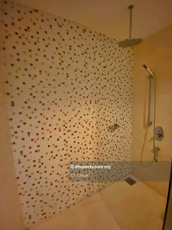 Residensi Servis untuk Dijual di Regalia Residence oleh CY Chooi - iProperty.com.my