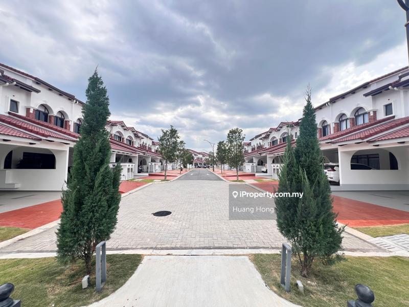 Rumah Berangkai 2 Tingkat untuk Dijual di Setia Safiro, Cyberjaya oleh Huang Hong - iProperty.com.my