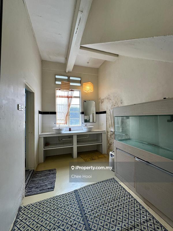 Kedai untuk Dijual di georgetown, George Town oleh Chee Hooi - iProperty.com.my