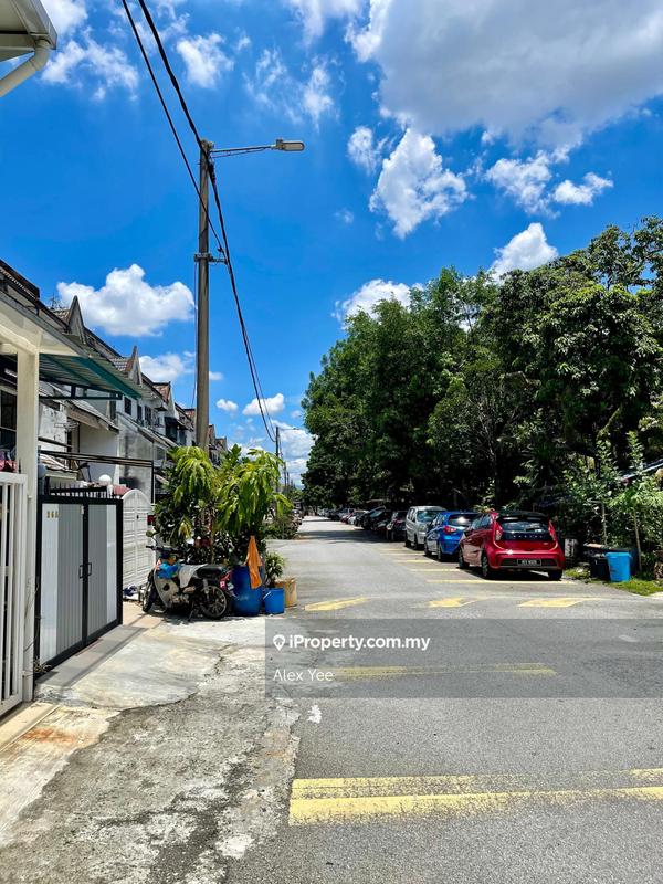 For Sale - Taman Lembah Maju