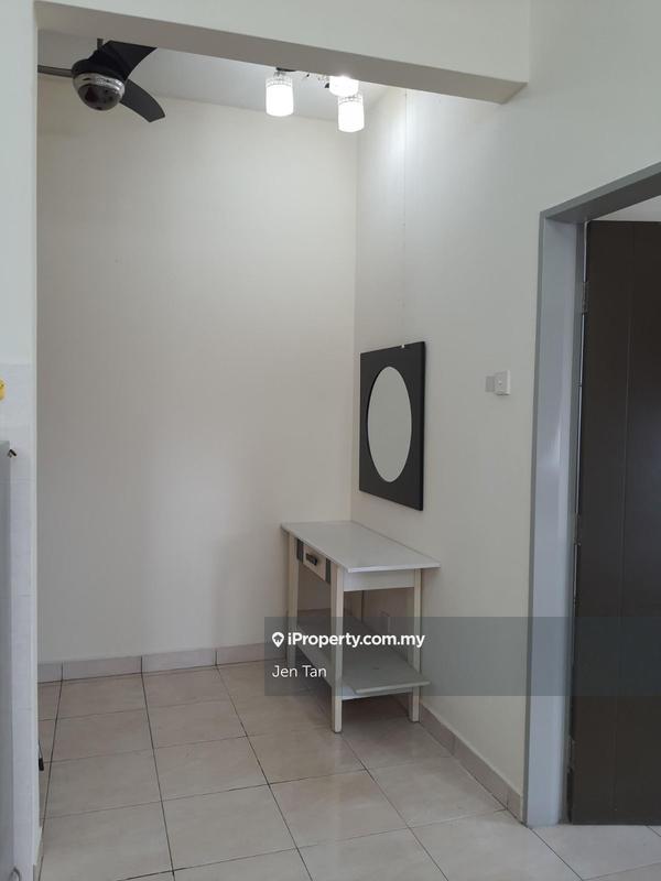 Condominium for Sale in Lagoon Suites by Jen Tan - iProperty.com.my