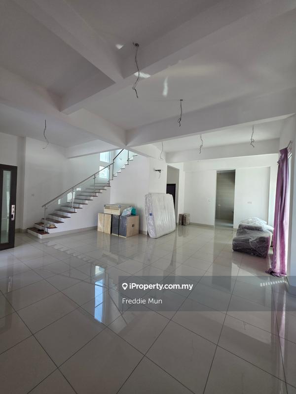 Semi-Detached House for Sale in Taman Equine, Seri Kembangan by Freddie Mun - iProperty.com.my