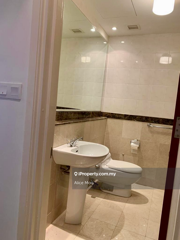 For Rent - Hampshire Park Condominium