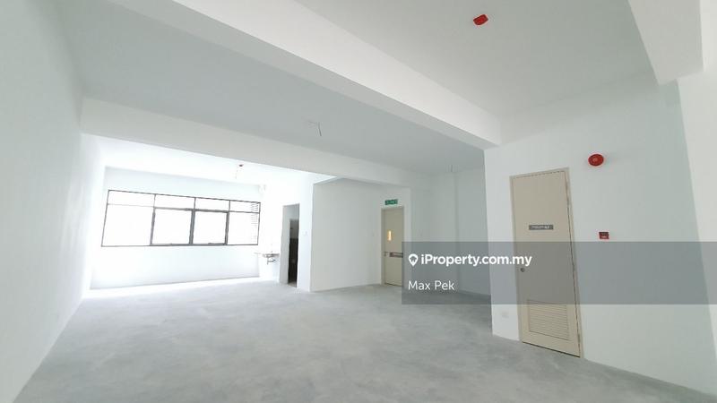 Shop / Office for Sale in Seri Kembangan, Selangor by Max Pek - iProperty.com.my
