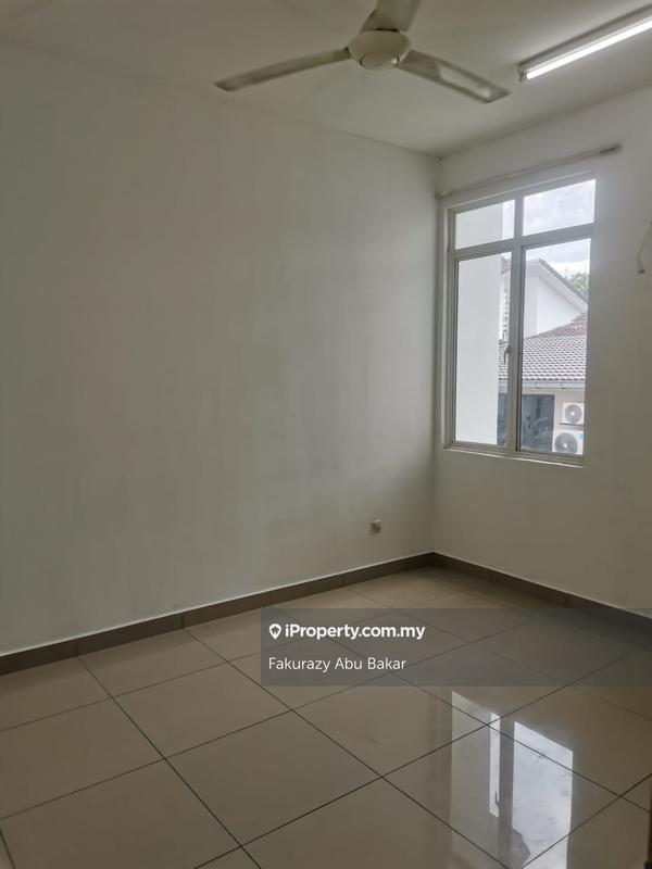 Rumah Berkembar untuk Dijual di Bandar Teknologi Kajang, Kajang oleh Fakurazy Abu Bakar - iProperty.com.my