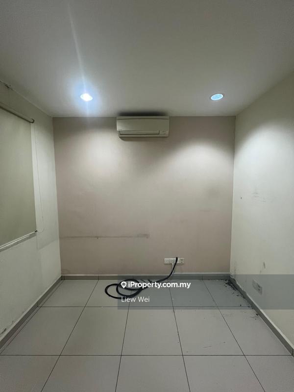 For Sale - Putra walk, Ground Floor Shop lot, Pinggiran Putra