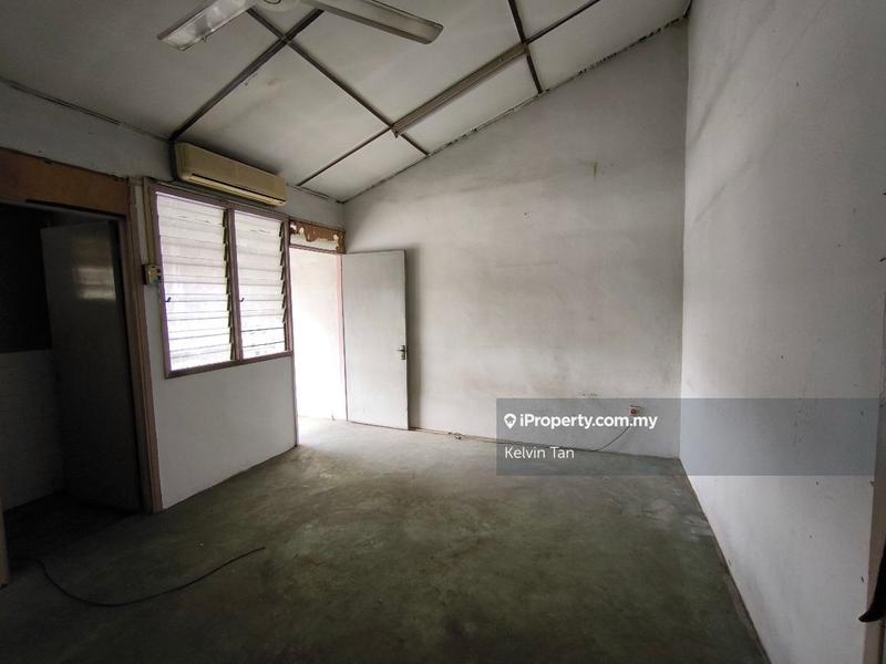 Rumah Berangkai 2 Tingkat untuk Dijual di Taman Kajang Baru Sungai Jelok, Kajang oleh Kelvin Tan - iProperty.com.my