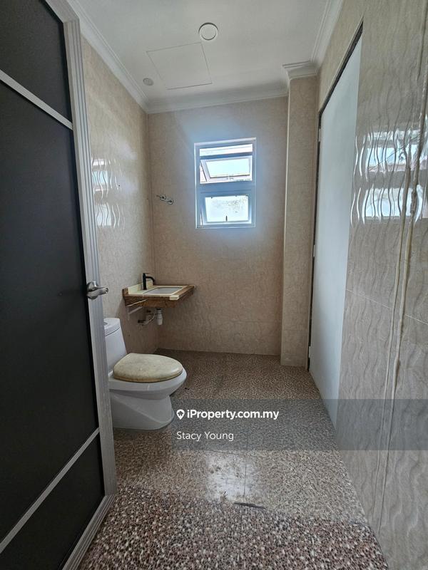 Bungalow House untuk Dijual di Mines Resort City, Seri Kembangan oleh Stacy Young - iProperty.com.my