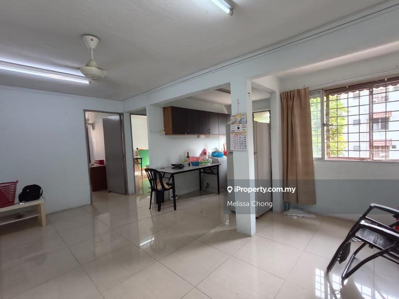 For Sale - Desa Petaling Flat