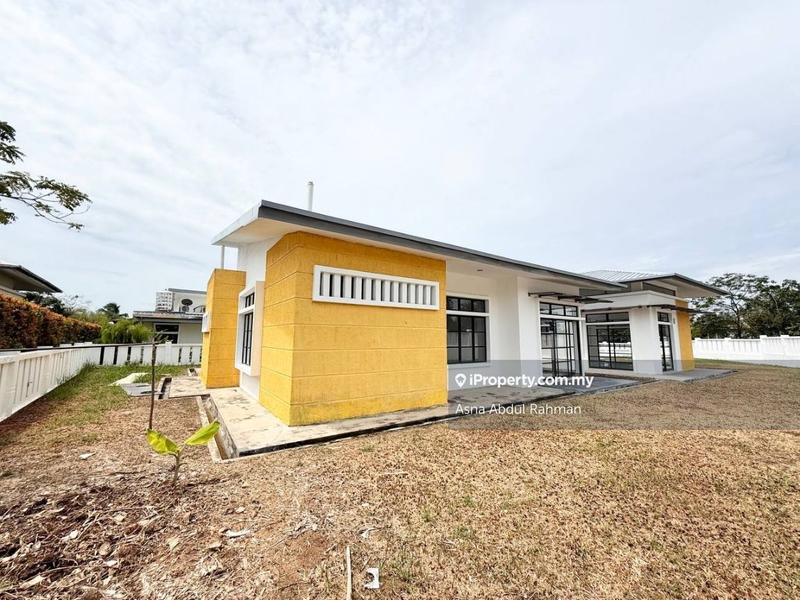 Bungalow House for Sale in Bandar Baru Enstek, Bandar Enstek by Asna Abdul Rahman - iProperty.com.my