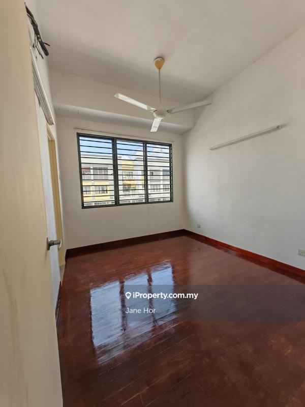 Townhouse for Sale in Puchong, Selangor by Jane Hor - iProperty.com.my