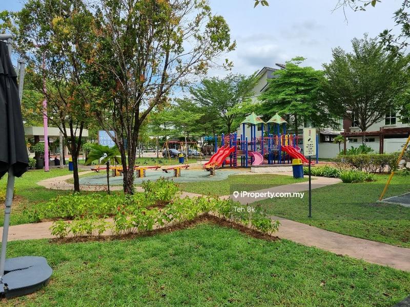Banglo untuk Dijual di Kota Kemuning, Shah Alam oleh Teh Bk - iProperty.com.my
