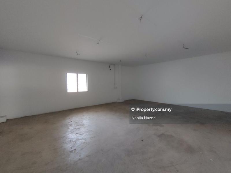 Kilang Terpisah untuk Dijual di Padang Tembak, Pengkalan Chepa oleh Nabila Nazori - iProperty.com.my