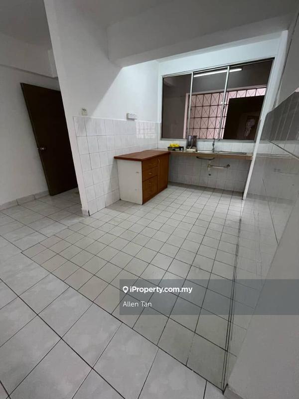 For Sale - Kelana D'Putera