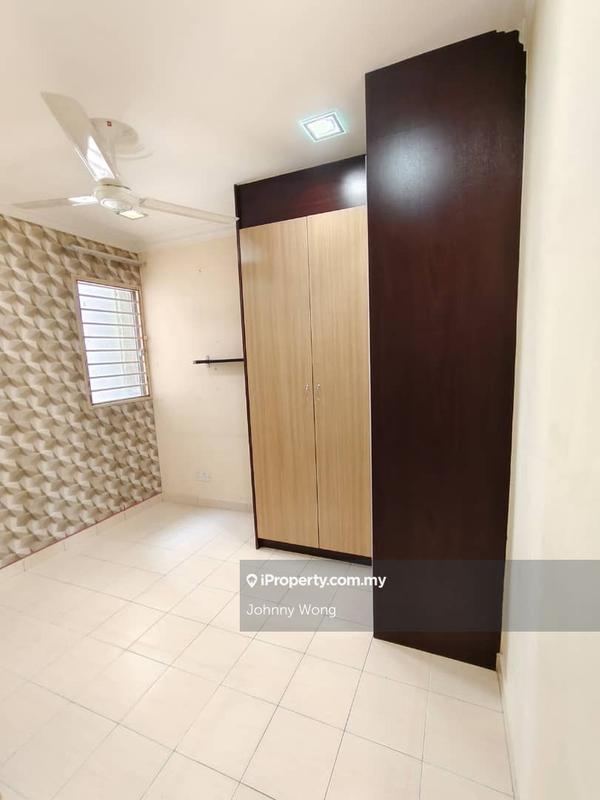 Condominium for Sale in Aman Heights Condominium by Johnny Wong - iProperty.com.my