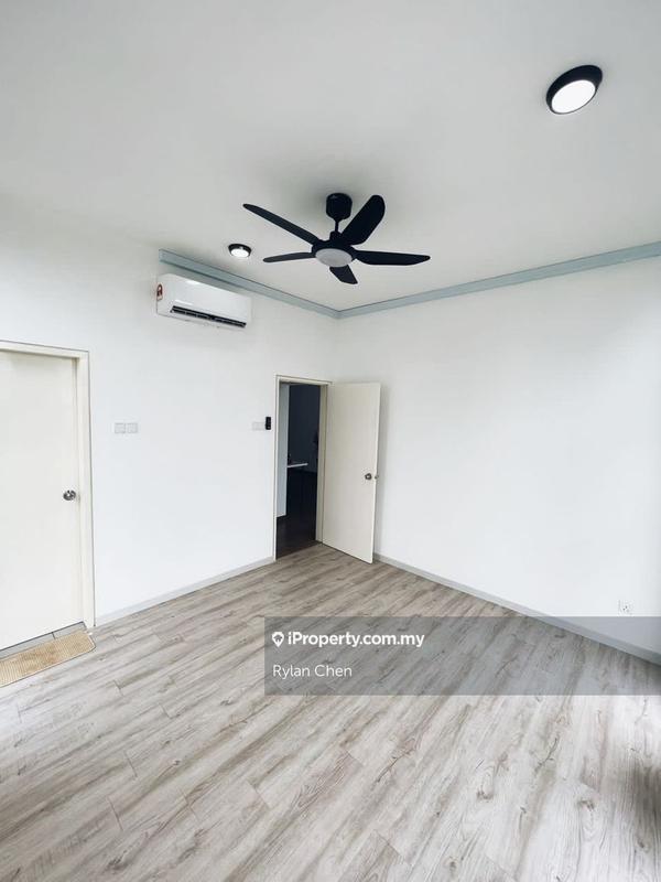 For Rent - Lakefront Homes