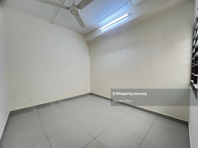 1-storey Terraced House for Rent in Taman Lucky, Bangsar by Meoon Khor - iProperty.com.my