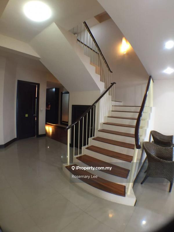 For Sale - Flora Murni