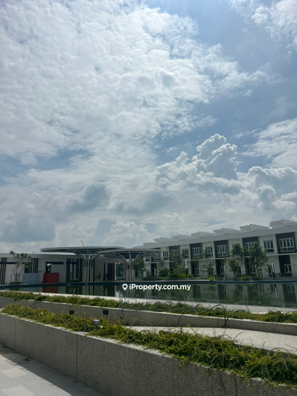 For Sale - d'Brightton