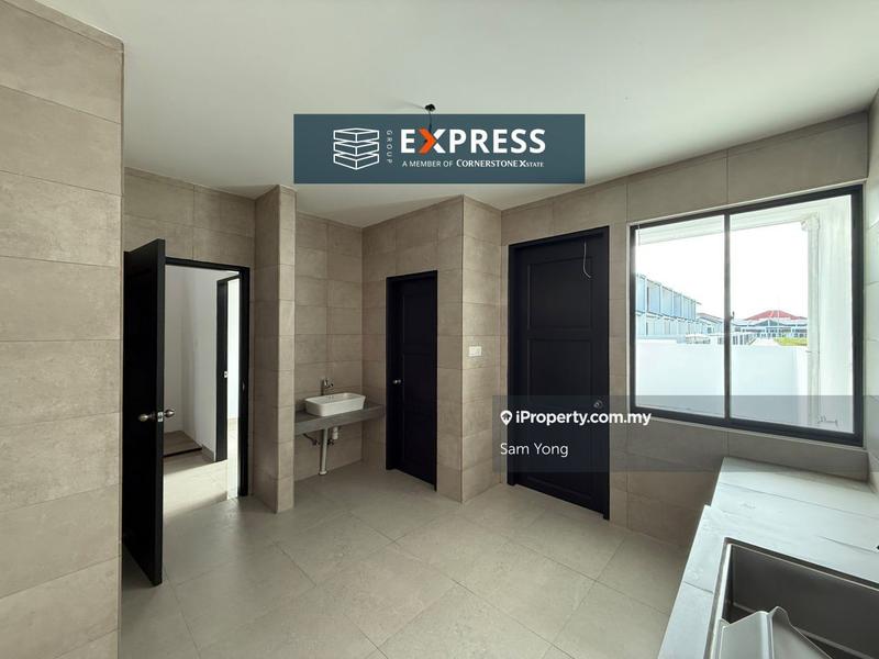 2-storey Terraced House for Sale in Luak Bay, Miri by Sam Yong - iProperty.com.my