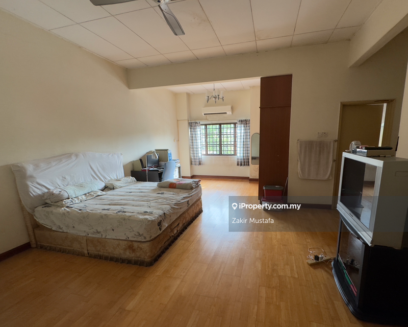Rumah Berangkai 2 Tingkat untuk Dijual di Bukit Jelutong, Shah Alam oleh Zakir Mustafa - iProperty.com.my