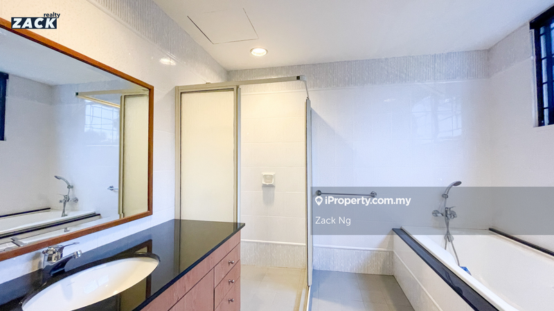 Bungalow House for Sale in Lakeview Resort Saujana, Saujana by Zack Ng - iProperty.com.my