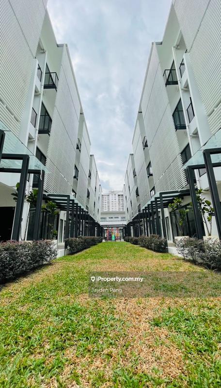 Rumah Bandar untuk Dijual di Kayu Ara, Selangor oleh Jayden Pang - iProperty.com.my