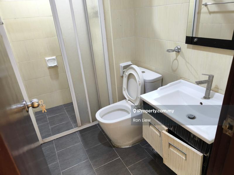 Kediaman Servis untuk Disewa di Saville Residence oleh Ron Liew - Bathroom - iProperty.com.my