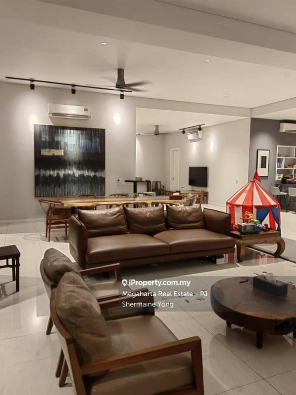 For Sale - Dua Menjalara