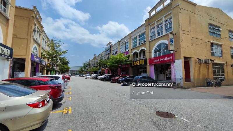 For Sale - Rawang 3sty Shoplot, Pusat Perniagaan Reef, Selangor.