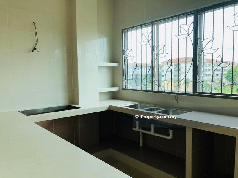 Rumah Berkembar untuk Dijual di Bandar Puteri Puchong, Puchong oleh Kelvin Tan - iProperty.com.my