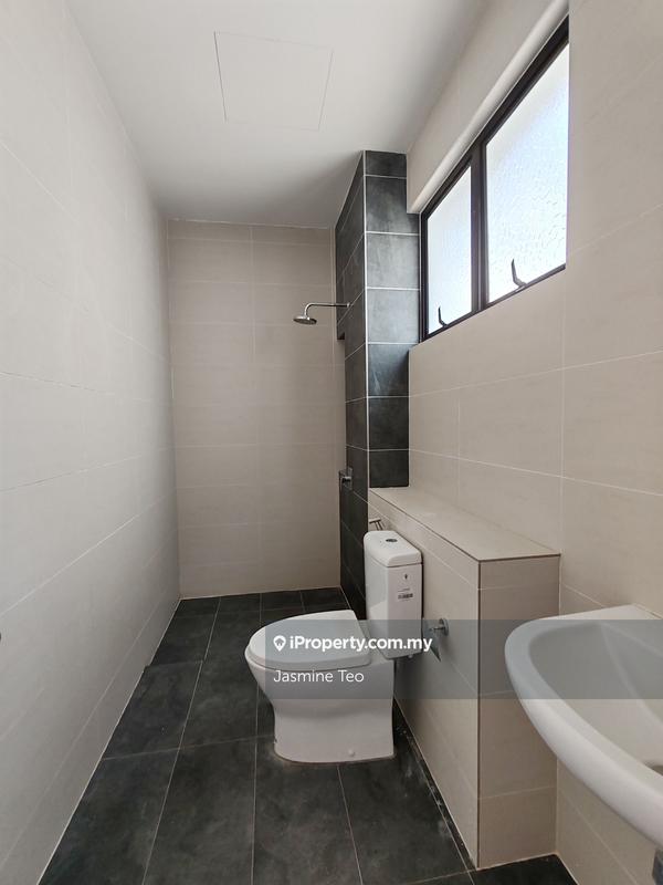 Rumah Berkembar untuk Dijual di Setia Utama, Setia Alam oleh Jasmine Teo - iProperty.com.my