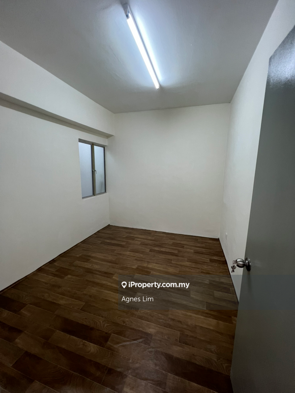 For Sale - Taman Subang Mas