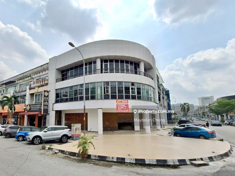 For Sale - PRIME FREEHOLD 3-STOREY CORNER LOT