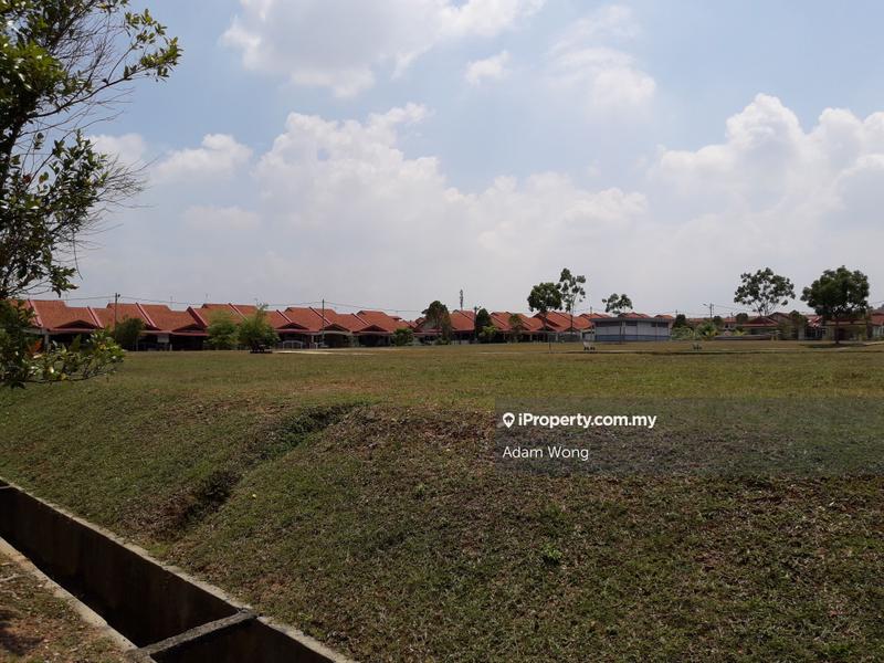 Rumah Berkembar untuk Dijual di Bandar Seri Astana, Sungai Petani oleh Adam Wong - iProperty.com.my