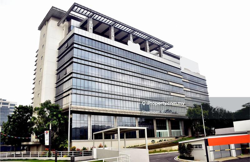 For Sale - Fully Renovated En Bloc Office University Fittings Building