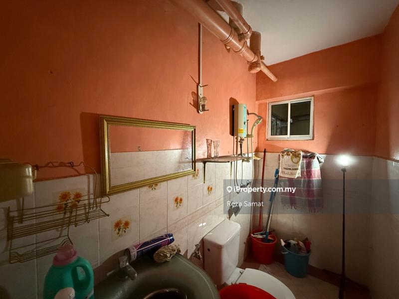 Pangsapuri untuk Dijual di Pelangi Heights oleh Reza Samat - iProperty.com.my