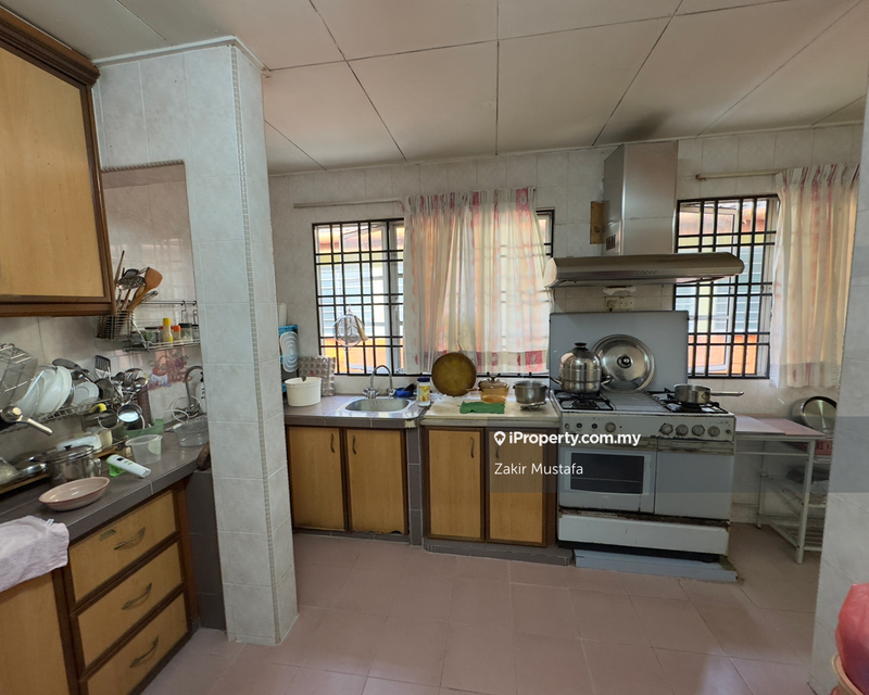 Rumah Berangkai 2 Tingkat untuk Dijual di Bukit Jelutong, Shah Alam oleh Zakir Mustafa - iProperty.com.my