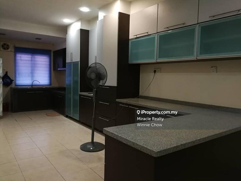 Rumah Berangkai 2 Tingkat untuk Dijual di 2 Storey House Canal Garden Kota Kemuning, Shah Alam oleh Winnie Chow - iProperty.com.my