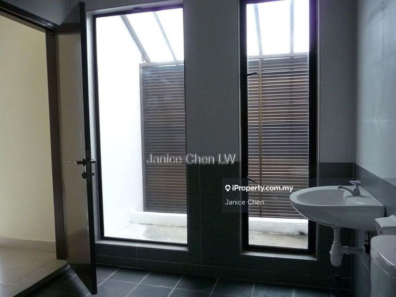 Rumah Berangkai 2.5 Tingkat untuk Disewa di Kinrara Residence, Taman Damai Utama, Puchong, Bandar Kinrara oleh Janice Chen - iProperty.com.my
