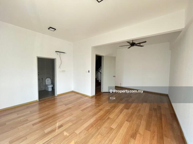 Rumah Berkembar untuk Dijual di Desa Hill Villas, Desa Petaling oleh Kok - iProperty.com.my