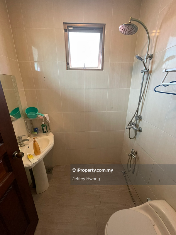 Bungalow House for Sale in Luak Bay, Miri by Jeffery Hwong - iProperty.com.my