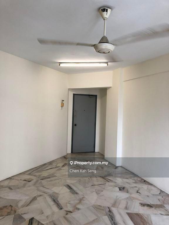 Condominium for Sale in Bukit Pandan Kondominium 1 by Chen Kah Seng - iProperty.com.my