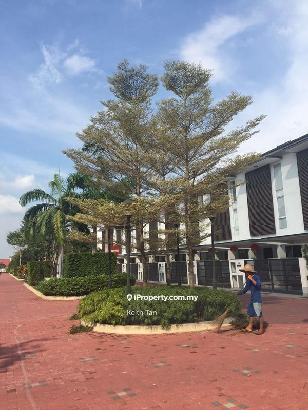 3-storey Terraced House for Sale in Laman Klebang, Klebang by Keith Tan - iProperty.com.my