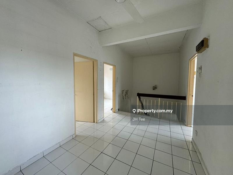 Rumah Teres 2-Tingkat untuk Dijual di Section 6 @ Kota Damansara oleh JH Tee - iProperty.com.my