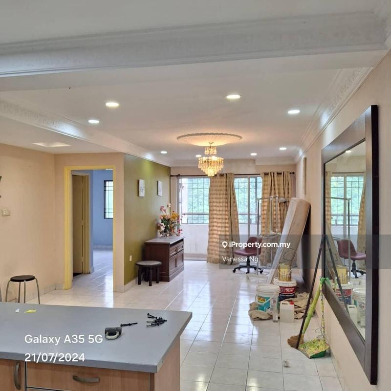 For Sale - Flora Damansara Apartment